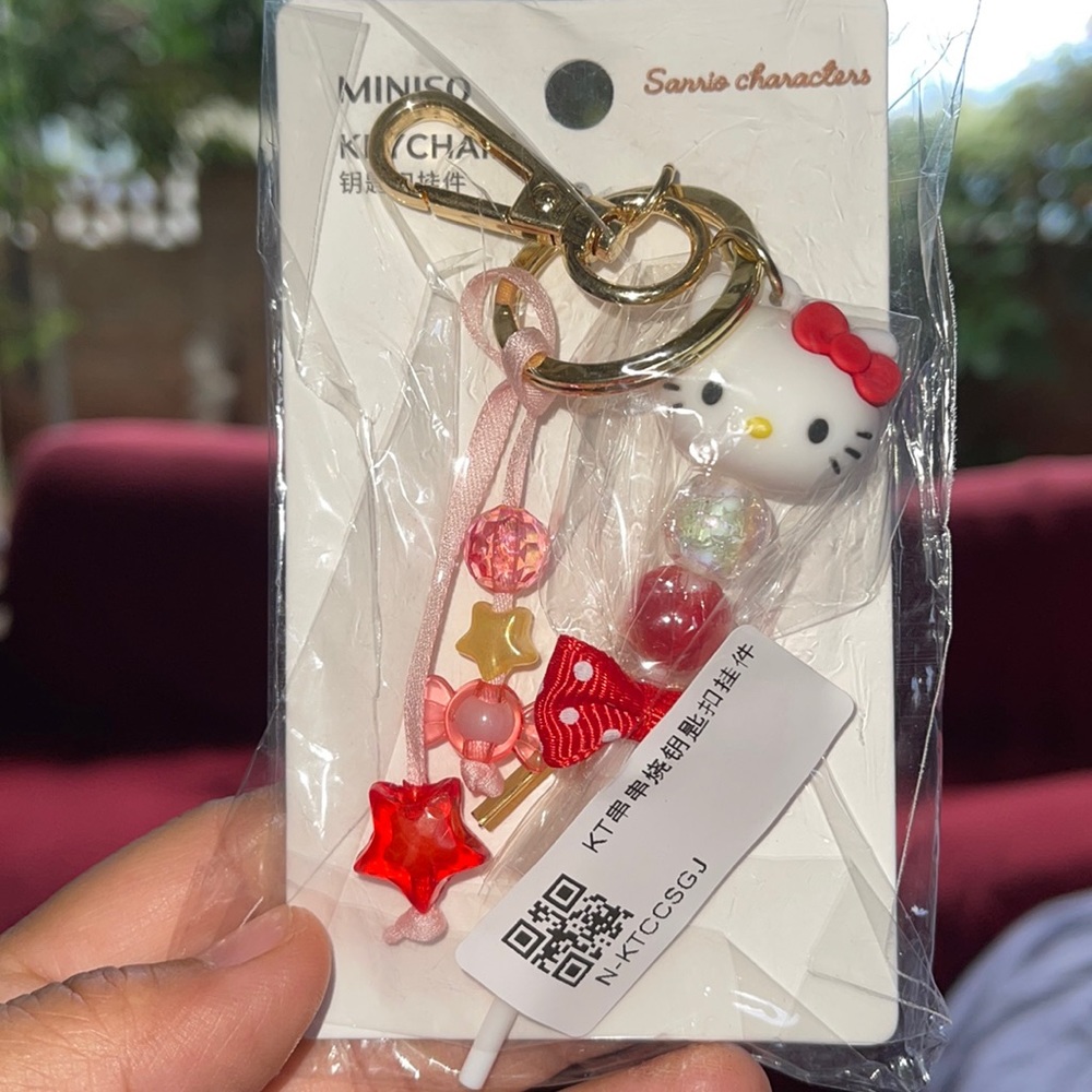 Hello Kitty Keychain - Picture 4 of 4